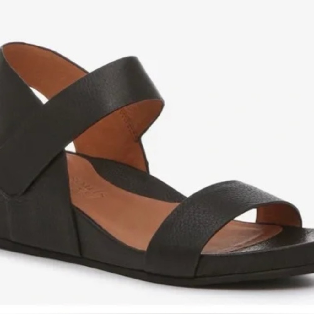 Gentle Souls Gisele Two Band Sandal